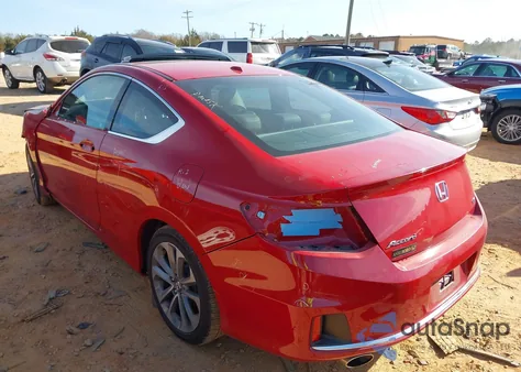 2015 Honda Accord Ex-L V-6 z USA, uszkodzony, nr VIN 1HGCT2B81FA000452